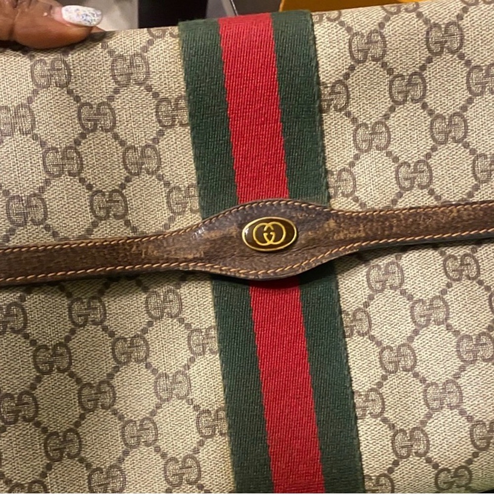 Authentic Gucci cluch - Picture 4 of 7